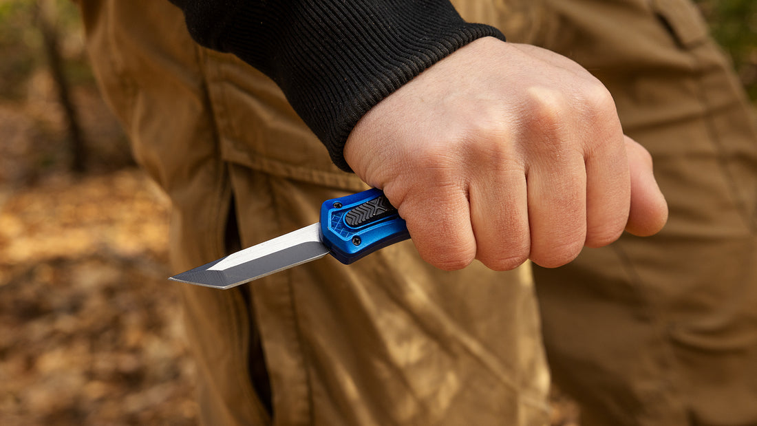Exploring Knife Mechanisms: Side Openers vs. Double Action Automatic Knives
